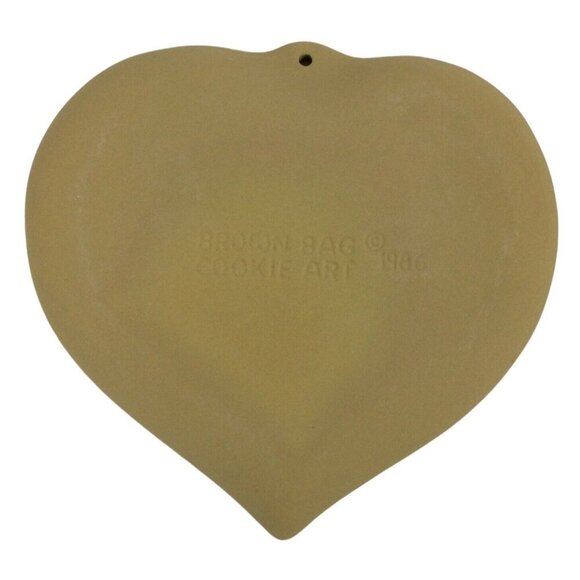 Brown Bag Cookie Art Molds Set Of 2 Teddy Bear & Heart Embossed Designs 1986 - Picture 3 of 5